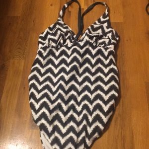 Xhilaration Maternity Swimsuit Size M